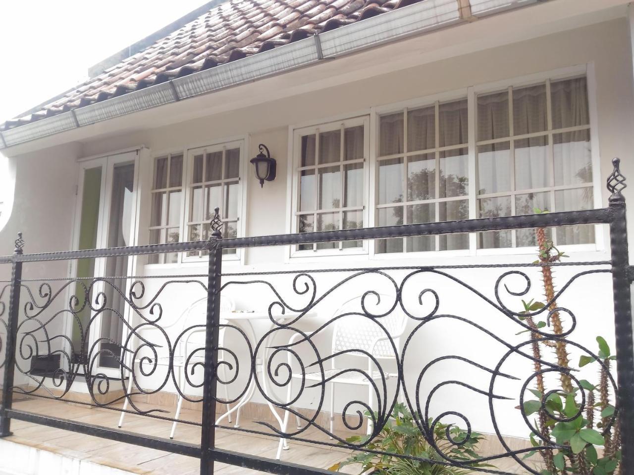 La Nostalgie Boutique Guest House Bandung Luaran gambar