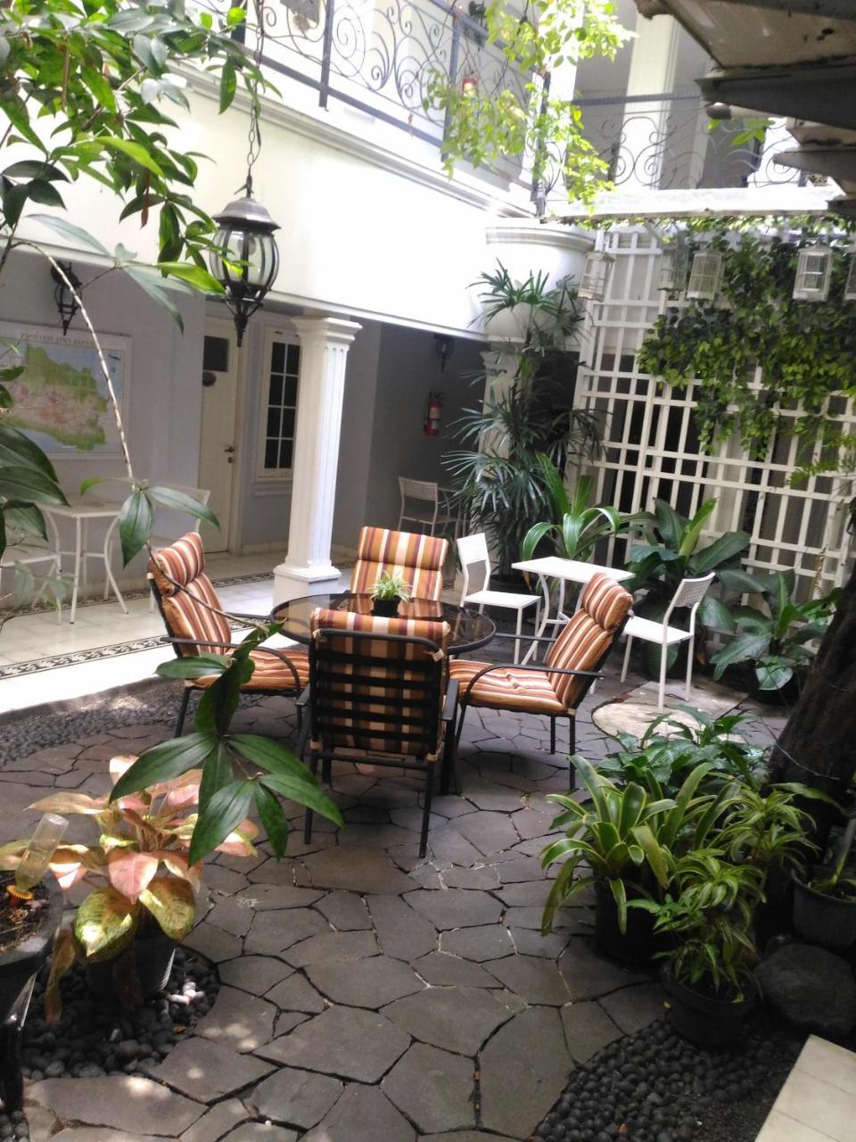La Nostalgie Boutique Guest House Bandung Luaran gambar