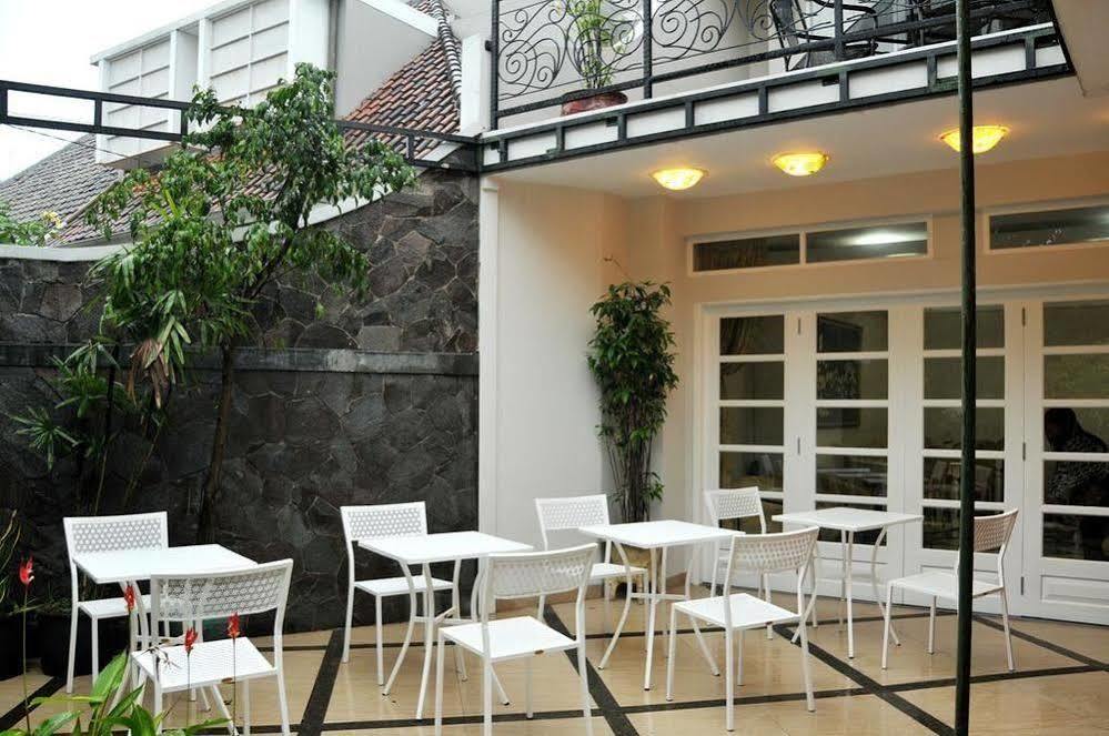 La Nostalgie Boutique Guest House Bandung Luaran gambar